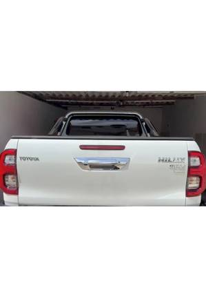 TOYOTA HILUX 2.8 D-4D TURBO DIESEL CD SRX PLUS 4X4 AUTOMÁTICO TOYOTA HILUX 2.8 D-4D TURBO DIESEL CD SRX PLUS 4X4 AUTOMÁTICO